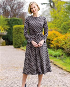 Dresses for mature ladies uk on sale